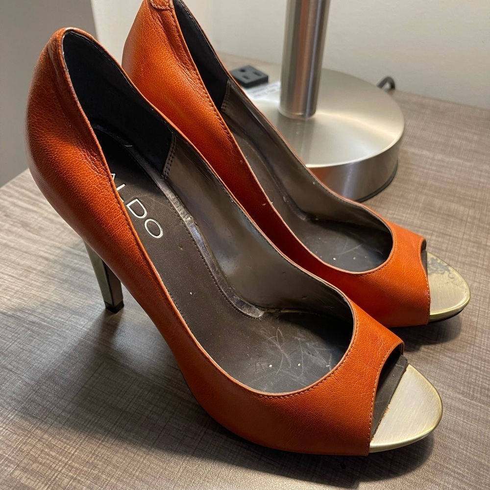 Aldo Women's Burnt Orange Peep Toe Heels - Picture 3 of 8